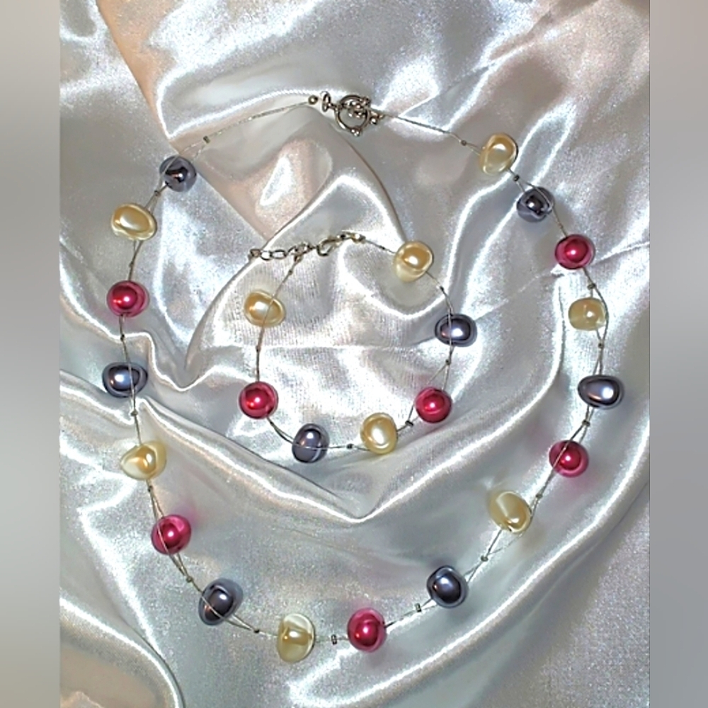 Vintage Illusion Wire Possible Pearl Necklace And Bracelet Set